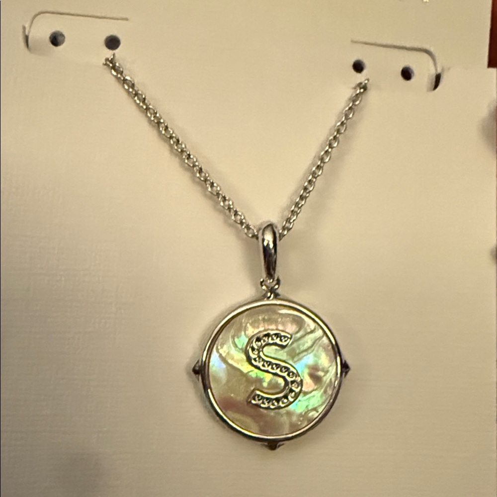 🩶Kendra Scott Silver & Mother of Pearl Reversible Initial Necklaces🩶 - Picture 12 of 14